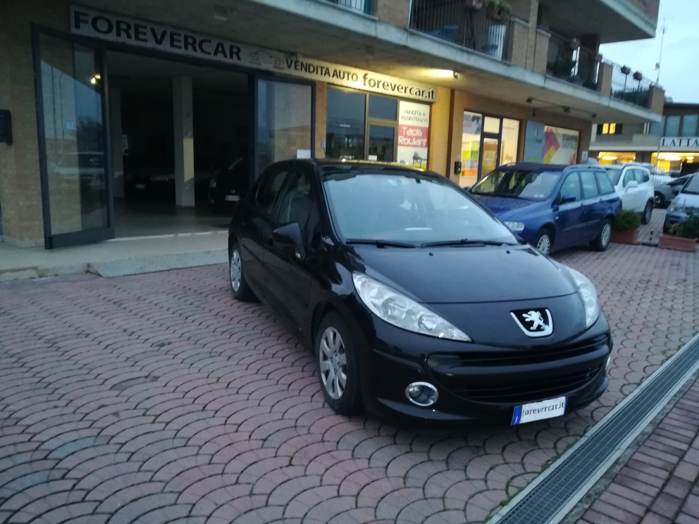 PEUGEOT 207 1.4 75cv x line eco gpl x neopatentati